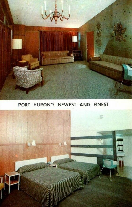 Howard Johnsons Motor Lodge - Postcard